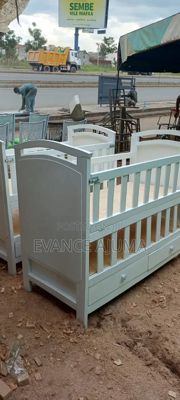 Beby Cot With Two Levels Is Available