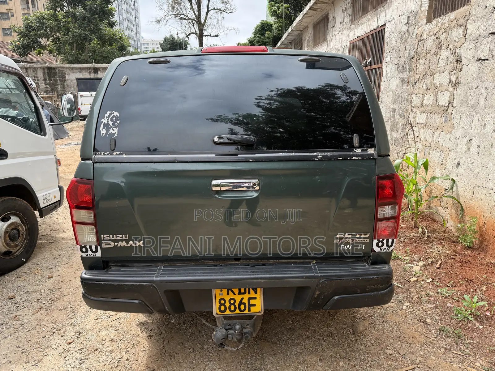 Isuzu D-MAX 2015 Green