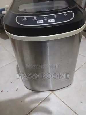 Countertop Ice Cube Maker