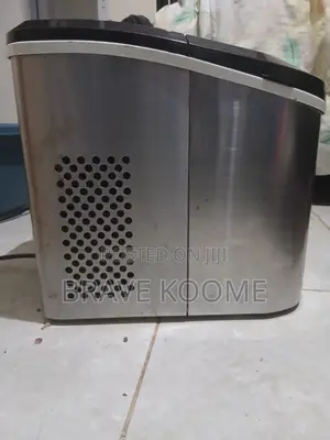 Countertop Ice Cube Maker