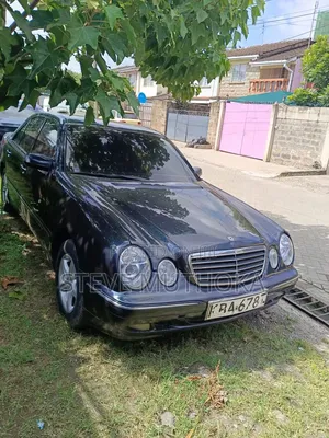 Mercedes-Benz E200 1998 Blue