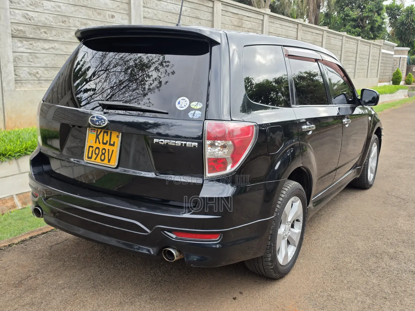 Subaru Forester 2010 Black