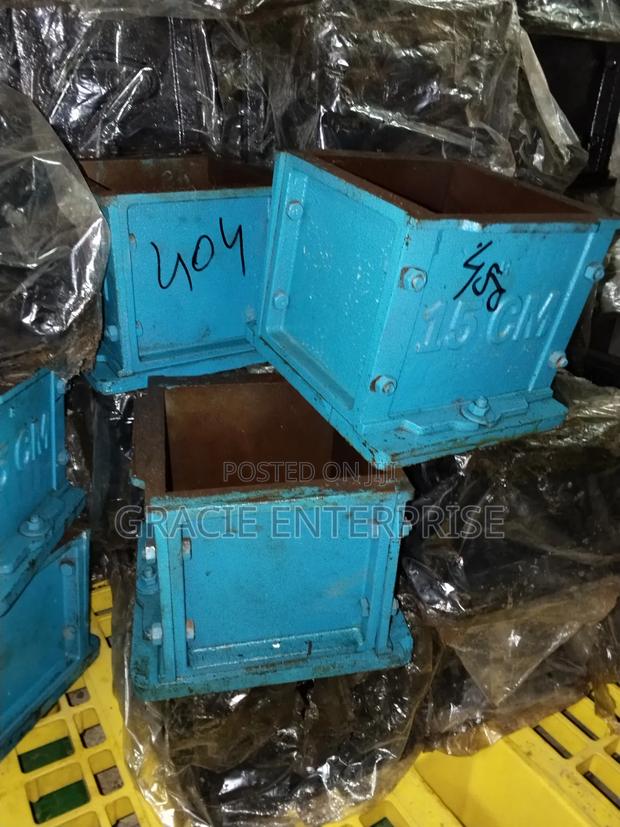 Testing Concrete Cube Moulds