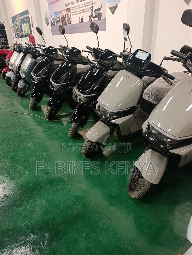New Motorcycle 2025 Black - thumbnail 4