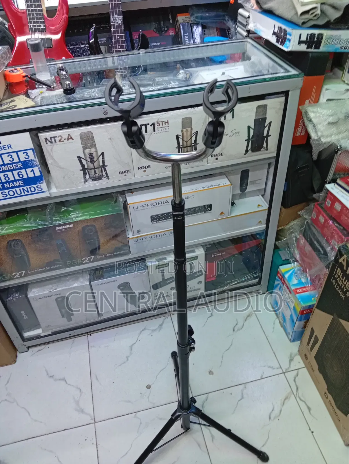 Quality Vip Microphone Stand With Dual Holders