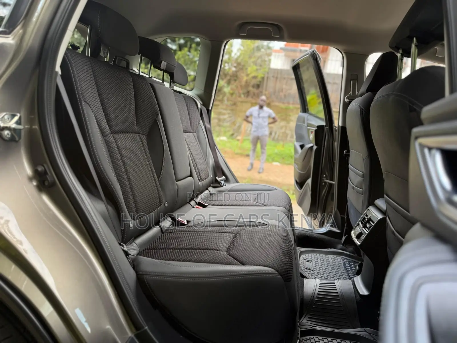 Subaru Forester 2019 Gray