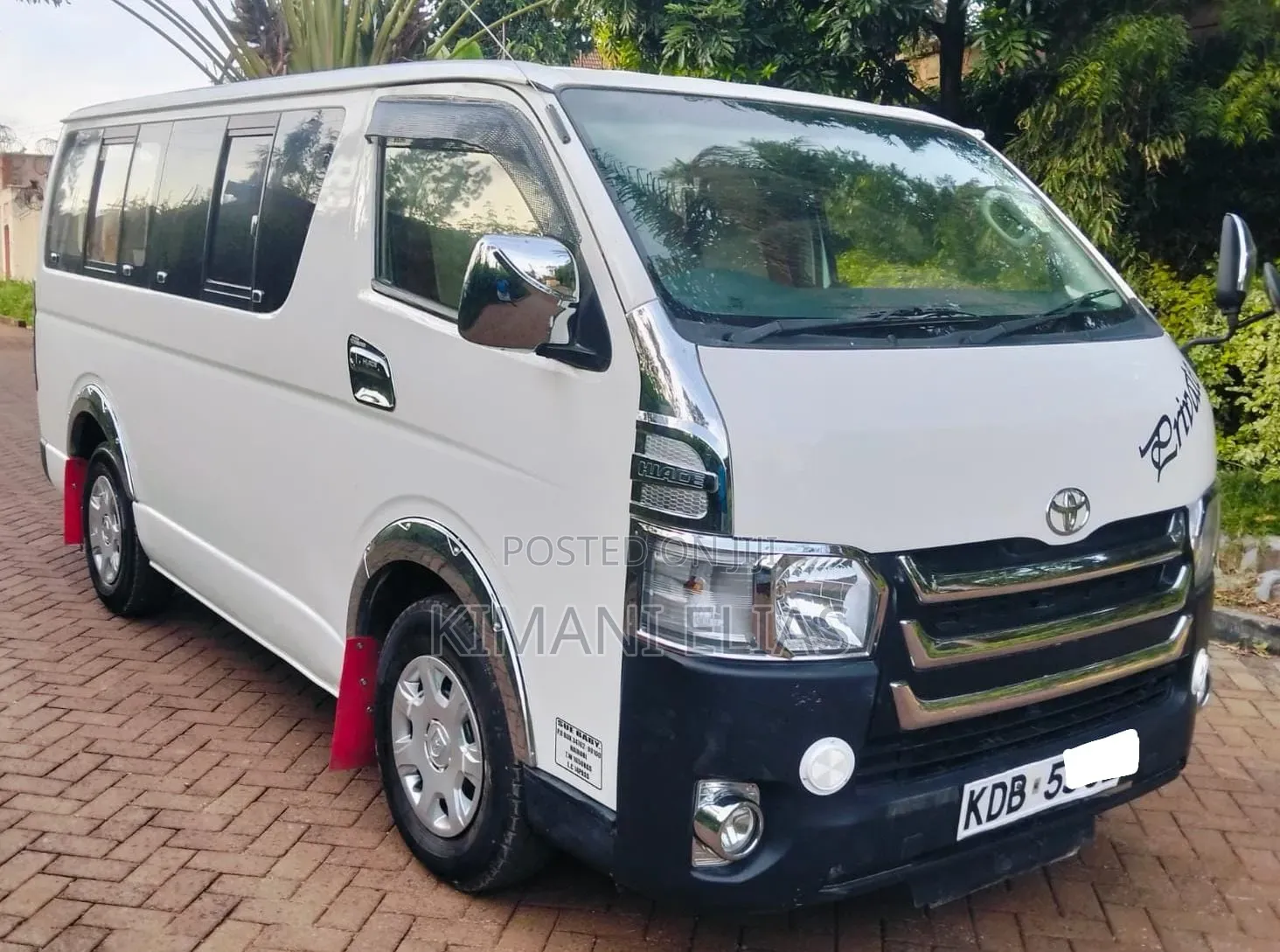 Toyota HiAce 2014 White