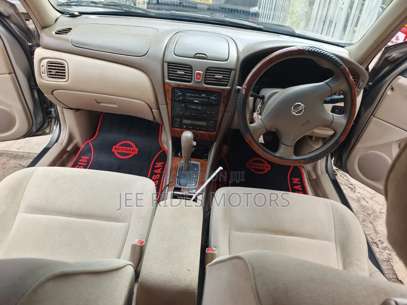Nissan Bluebird 2004 Gray