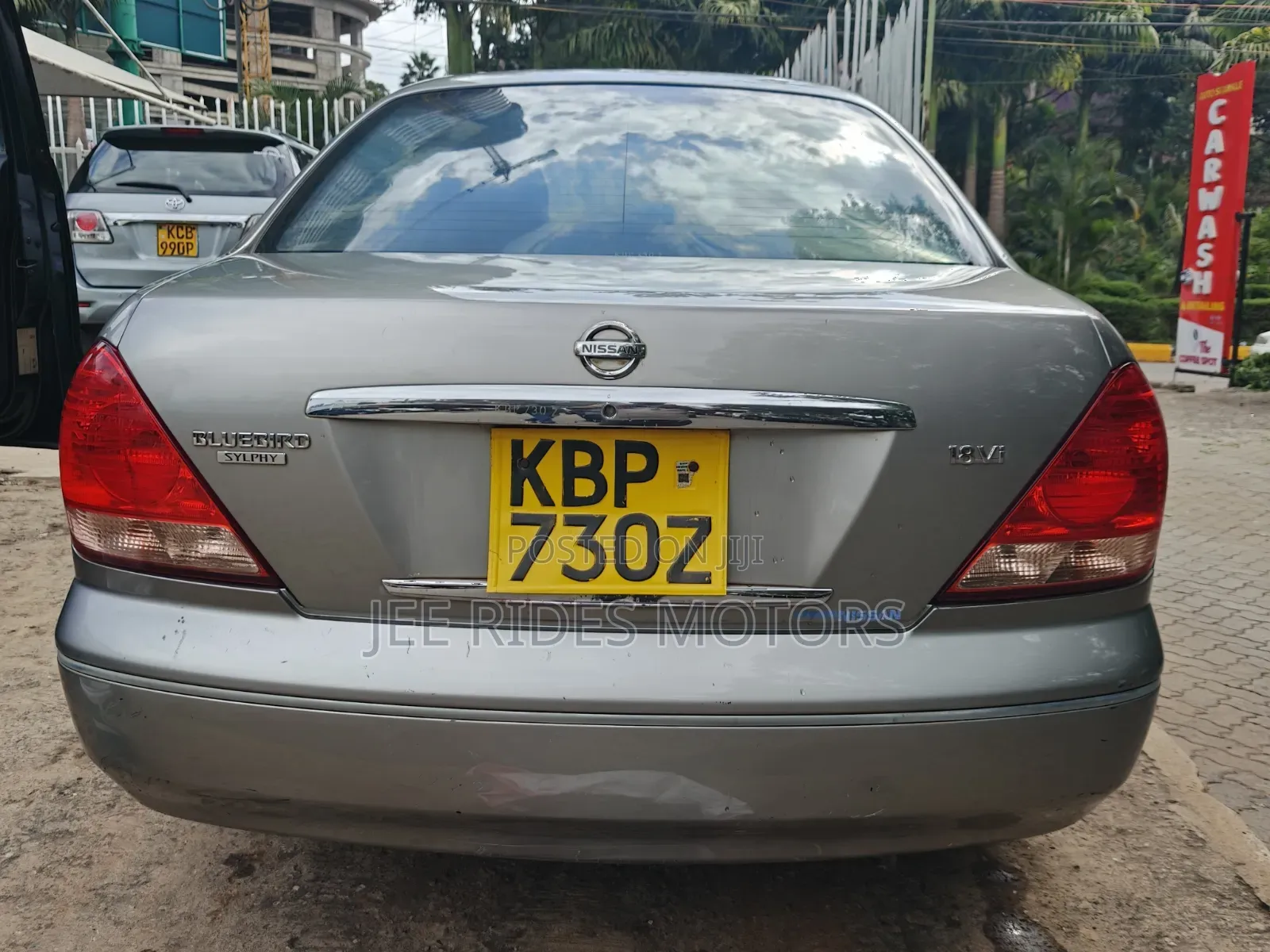 Nissan Bluebird 2004 Gray