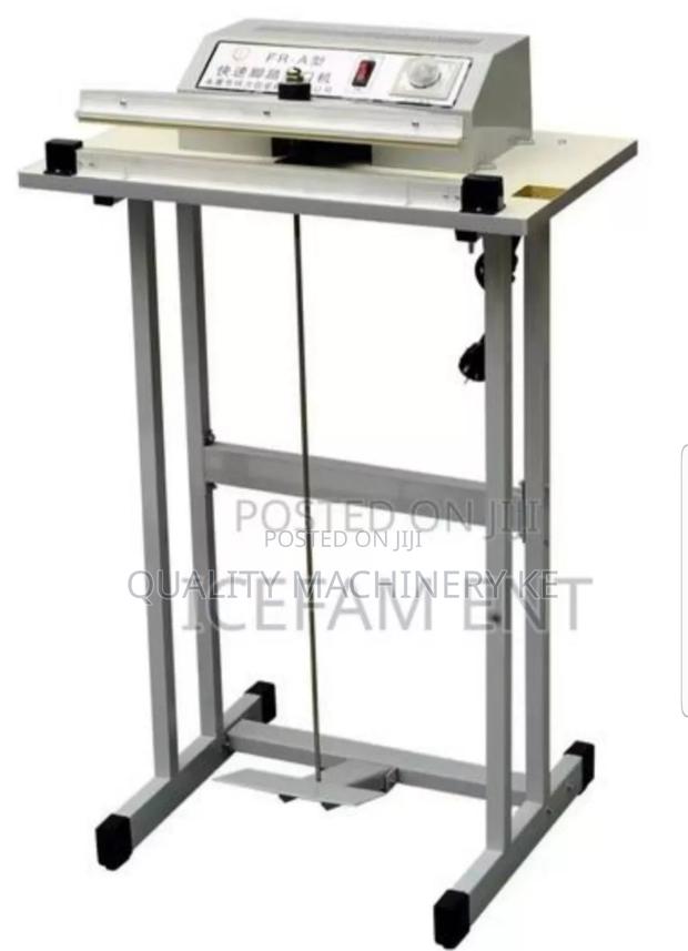 Heavy-Duty Foot Stand Sealer
700mm