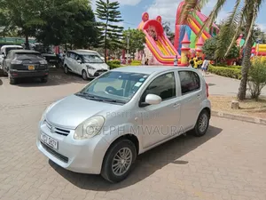 Toyota Passo 2012 Silver