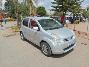Toyota Passo 2012 Silver