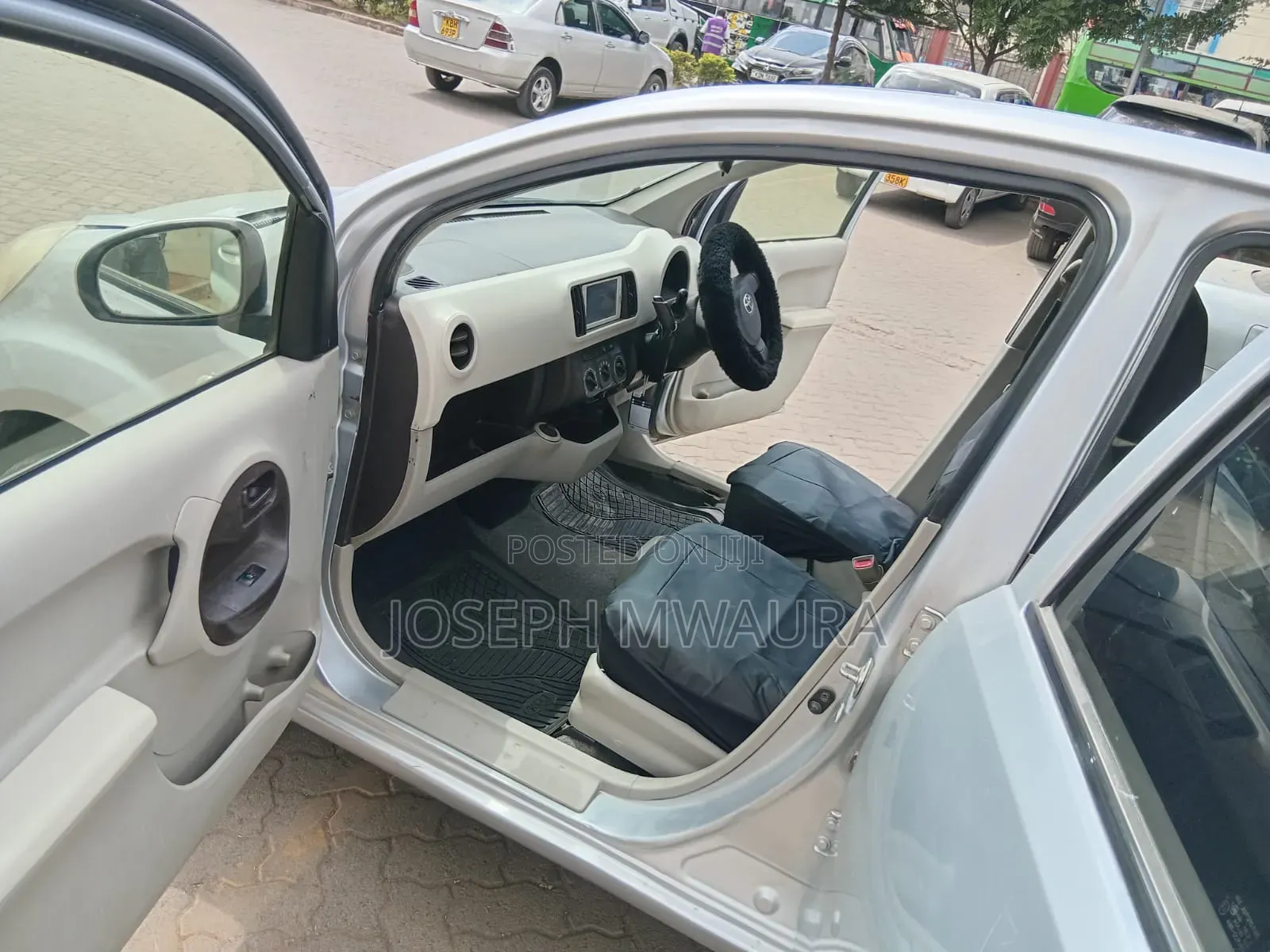 Toyota Passo 2012 Silver