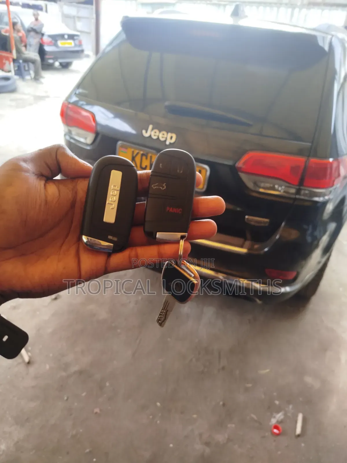 Jeep Grand Cherokee Car Key Duplication/Programming
