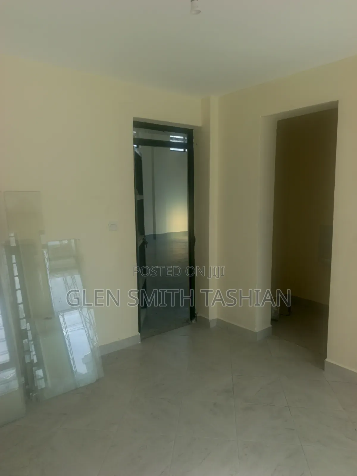 3,500sqft Warehouse/Godown to Let