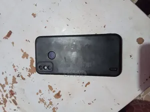 Tecno Spark 8 64 GB Silver