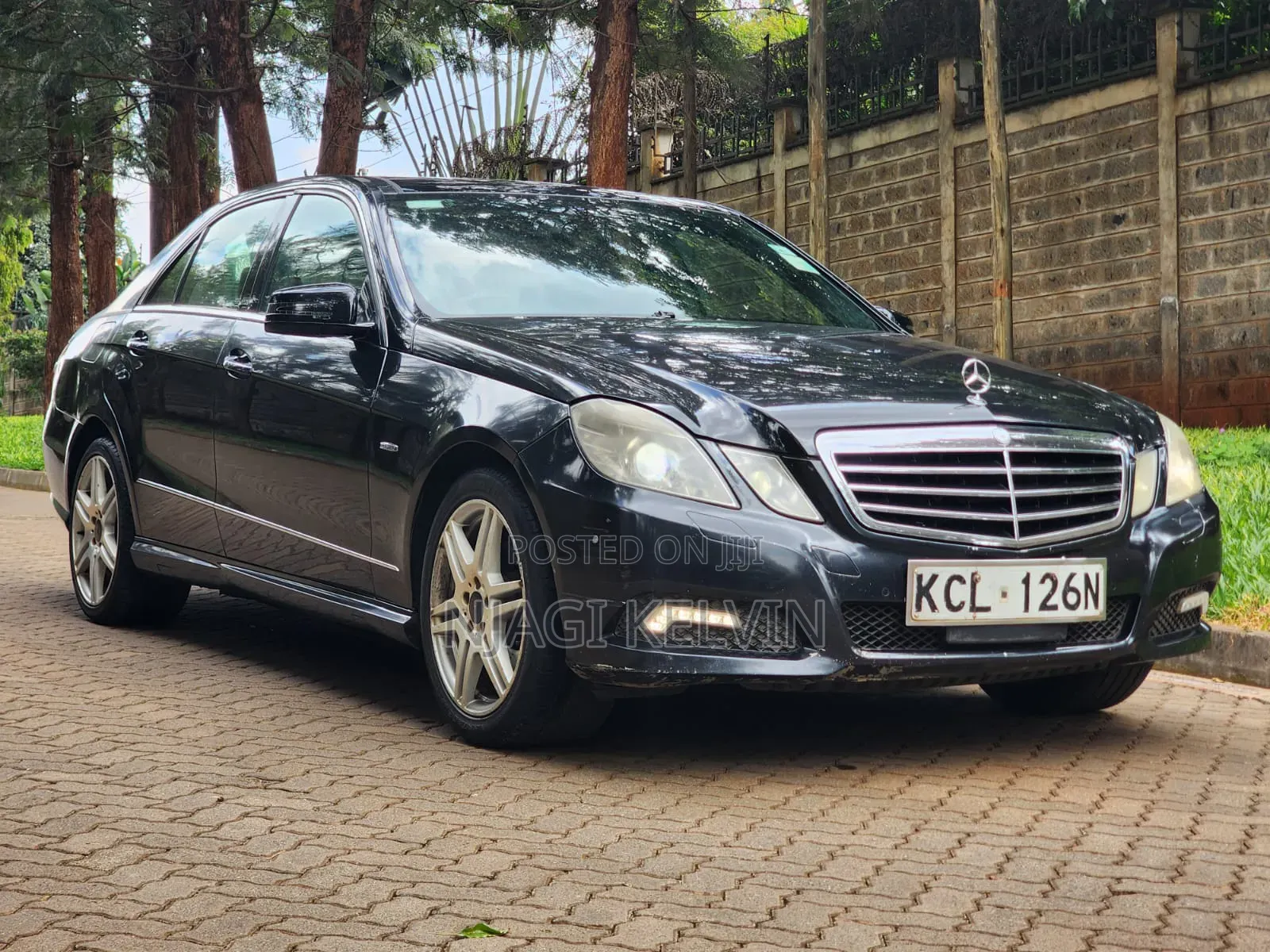 Mercedes-Benz E250 2010 Black
