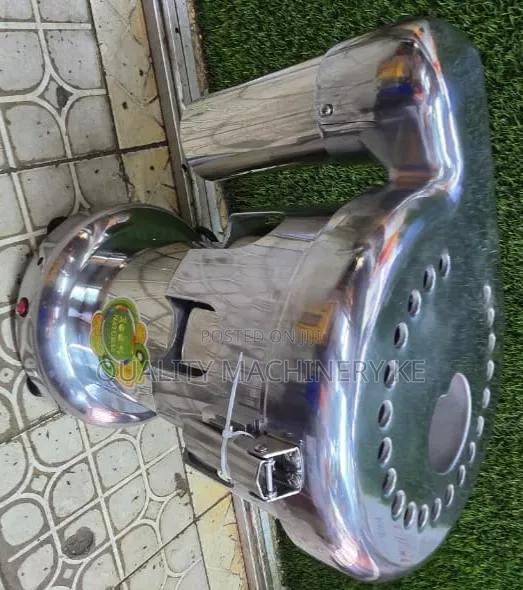 Energy-Efficient
A-2000commercial Juicer