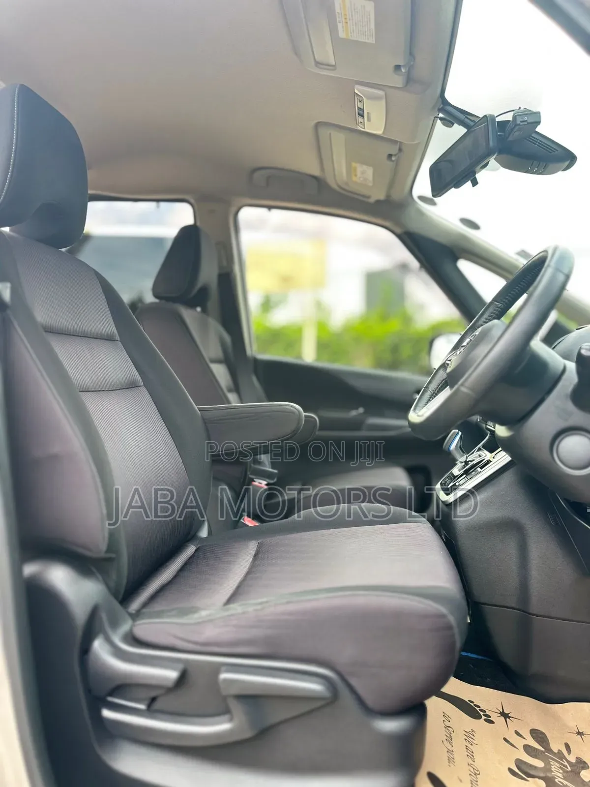 Nissan Serena 2019 Gray