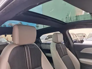 Honda Vezel 1.5 Hybrid 2WD 2021 Silver