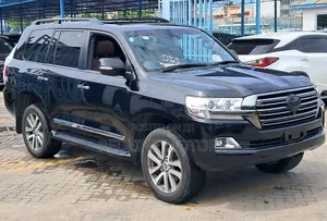 Toyota Land Cruiser 4.6 V8 ZX 2020 Black