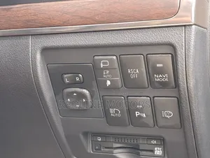 Toyota Land Cruiser 4.6 V8 ZX 2020 Black