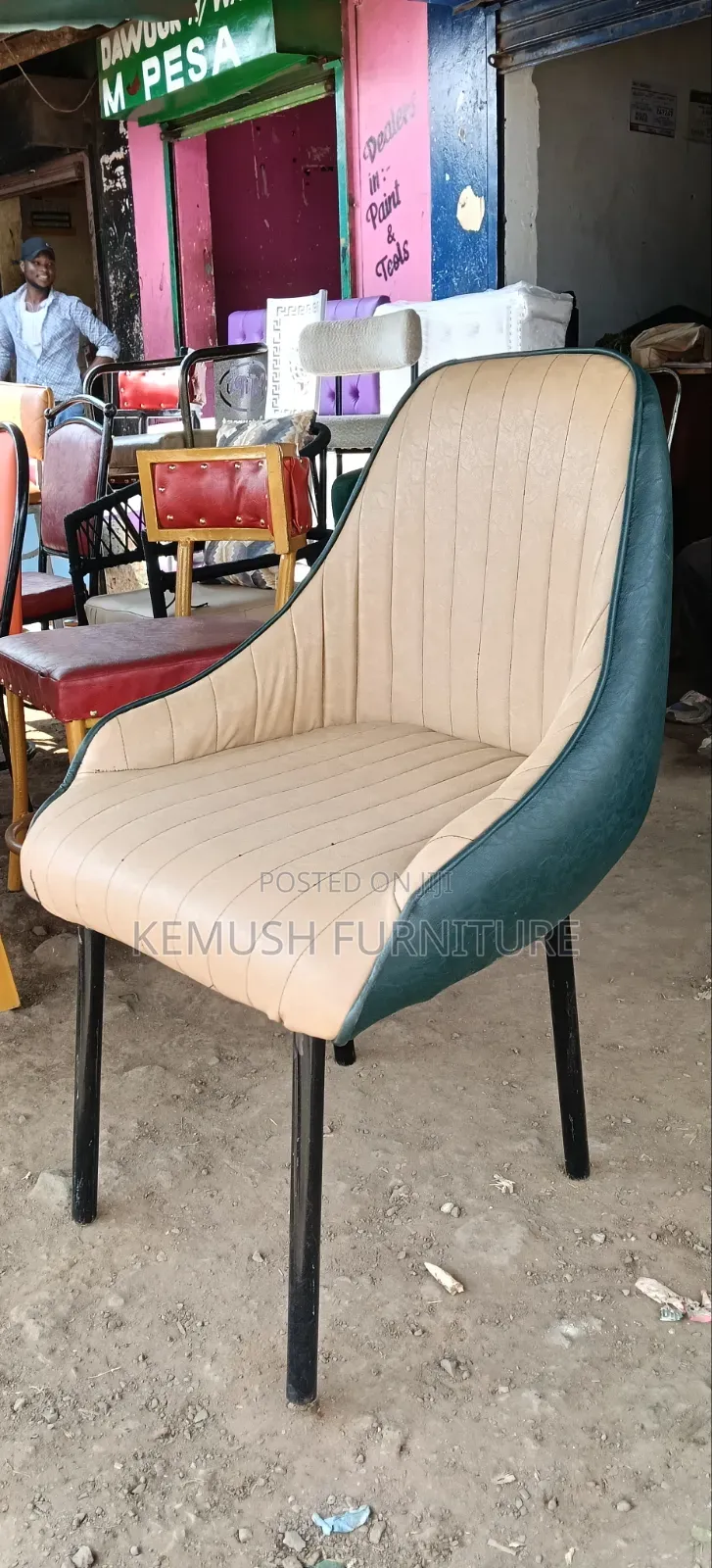 Styling Chair in Two Colours