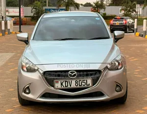Mazda Demio 2018 Silver