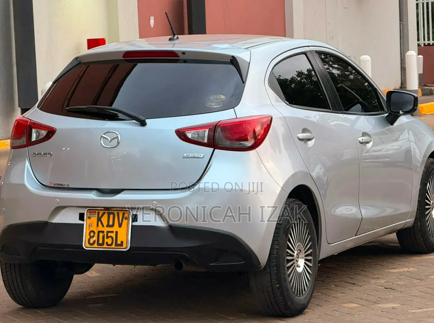 Mazda Demio 2018 Silver