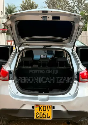 Mazda Demio 2018 Silver