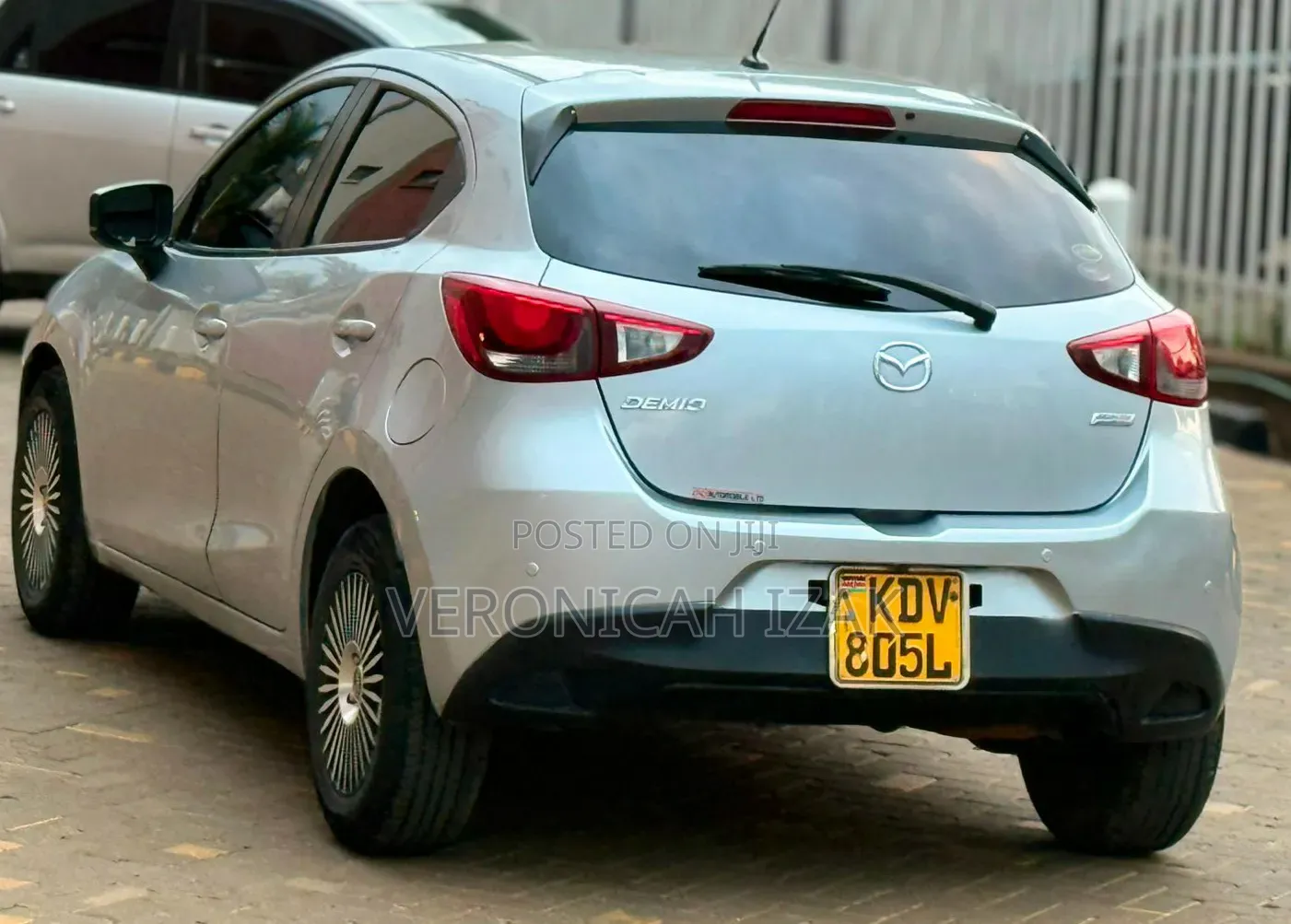 Mazda Demio 2018 Silver
