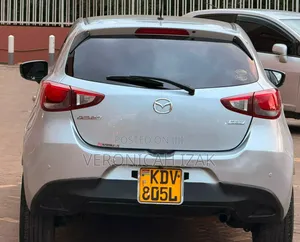 Mazda Demio 2018 Silver
