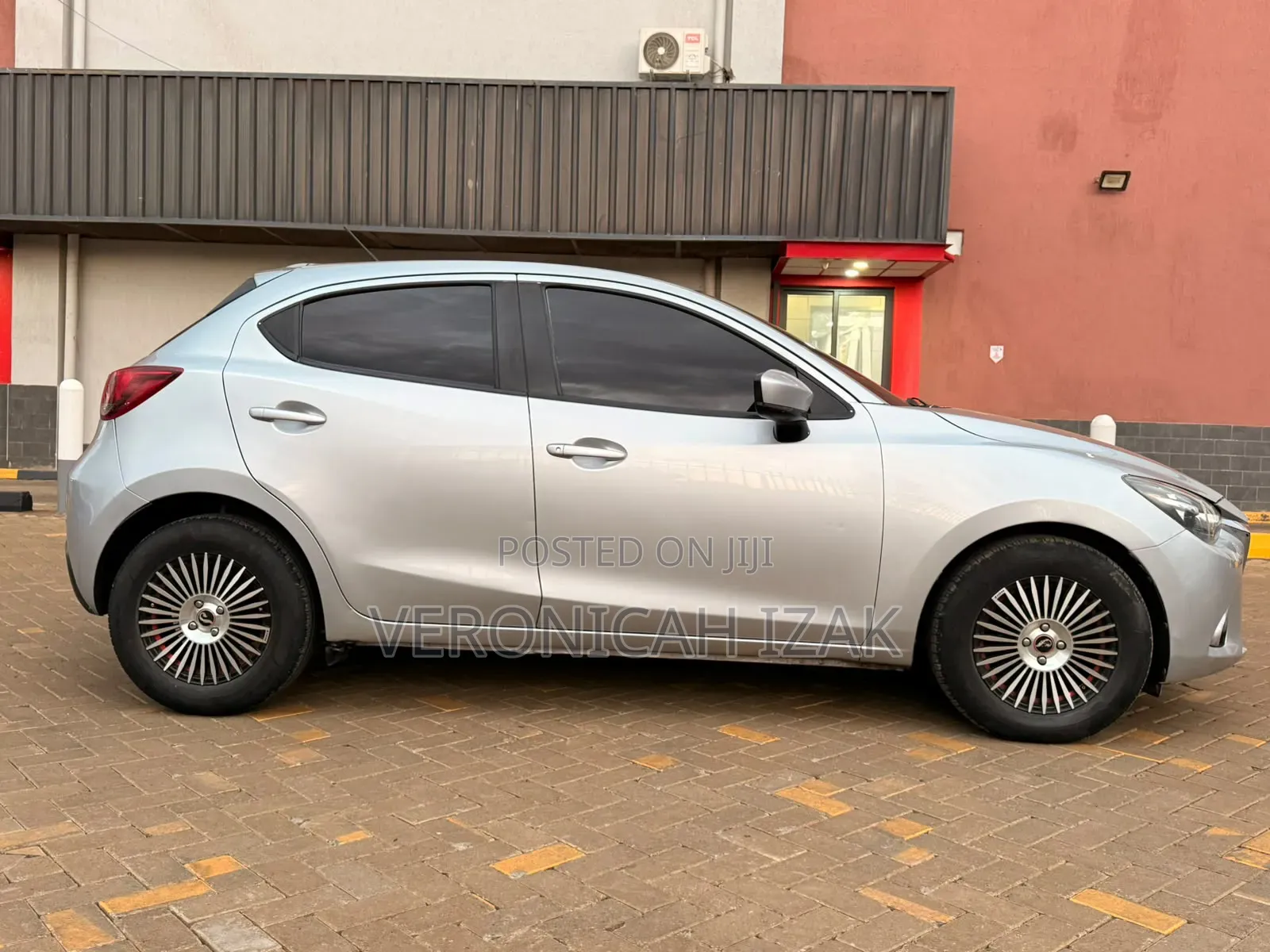 Mazda Demio 2018 Silver