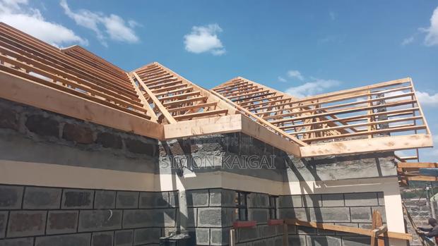 Roofing and Gypsum Installation Expert
