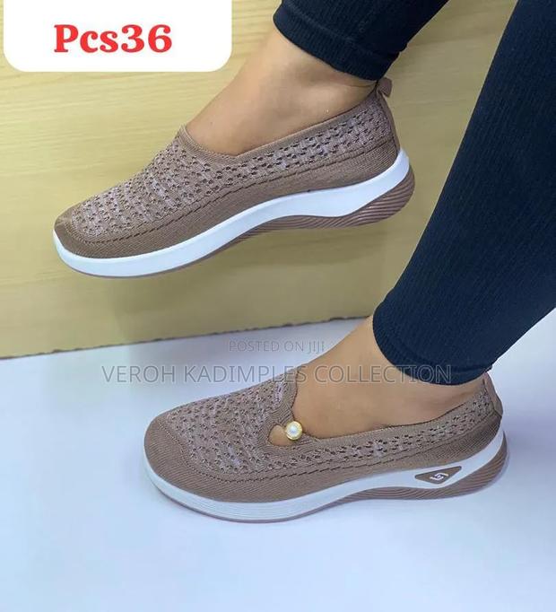 Ladies Breathable Rubbers - thumbnail 2