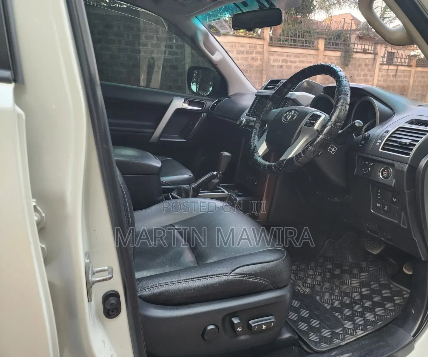 Toyota Land Cruiser Prado 2017 White