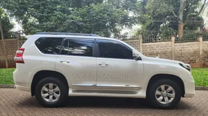 Toyota Land Cruiser Prado 2017 White
