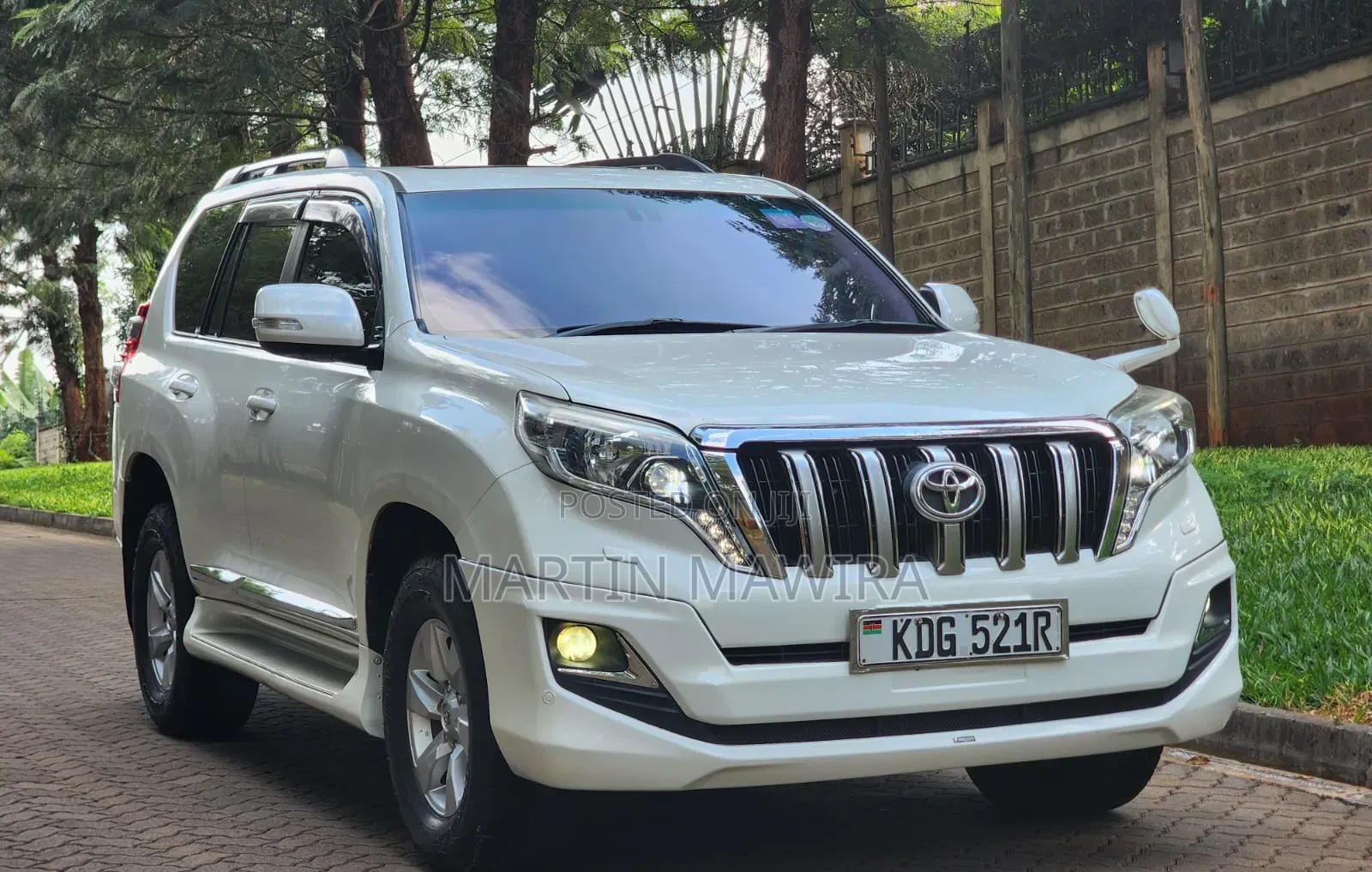 Toyota Land Cruiser Prado 2017 White