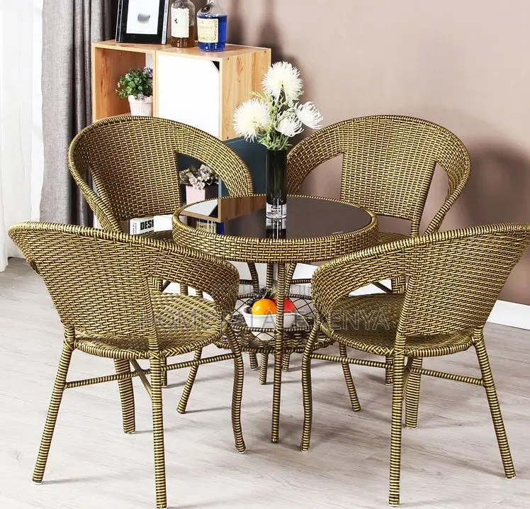 Outdoor Set: 4 Person Rattan Set With Round Glass Table