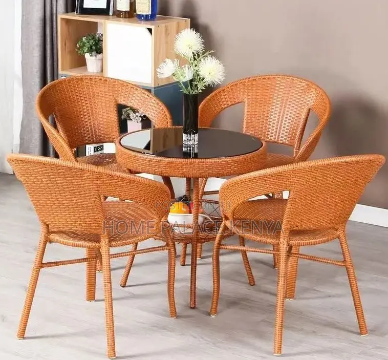 Outdoor Set: 4 Person Rattan Set With Round Glass Table