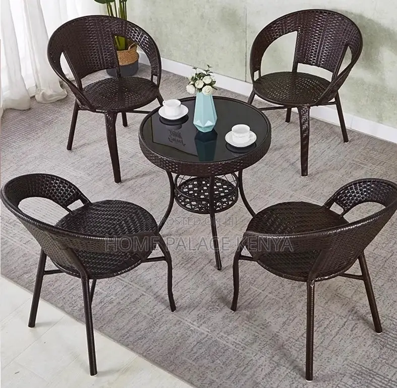 Outdoor Set: 4 Person Rattan Set With Round Glass Table