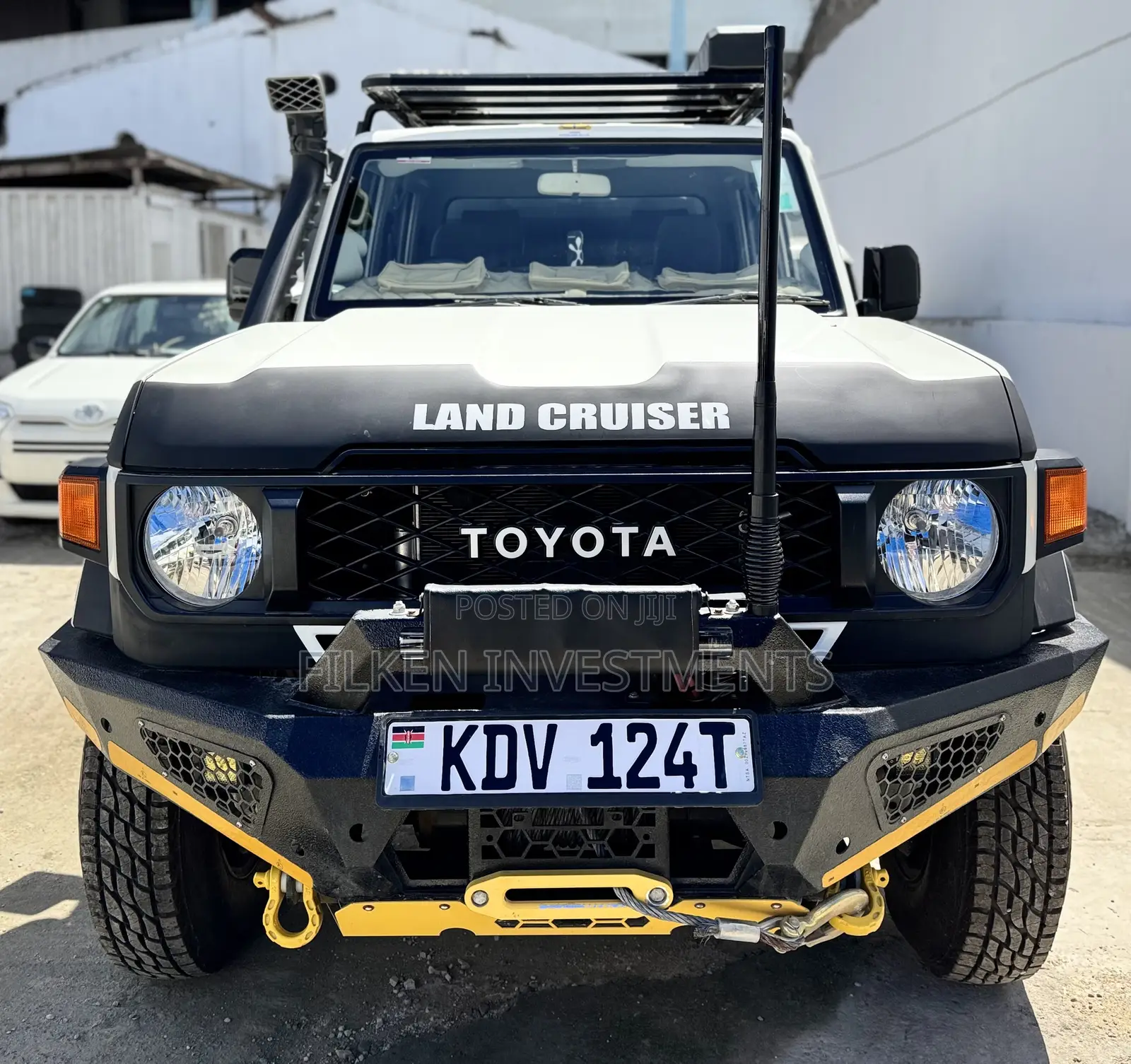 Toyota Land Cruiser 2020 White