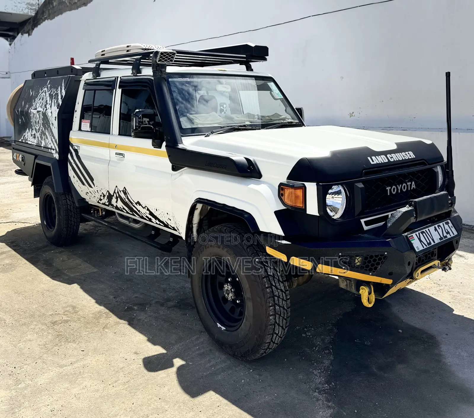 Toyota Land Cruiser 2020 White