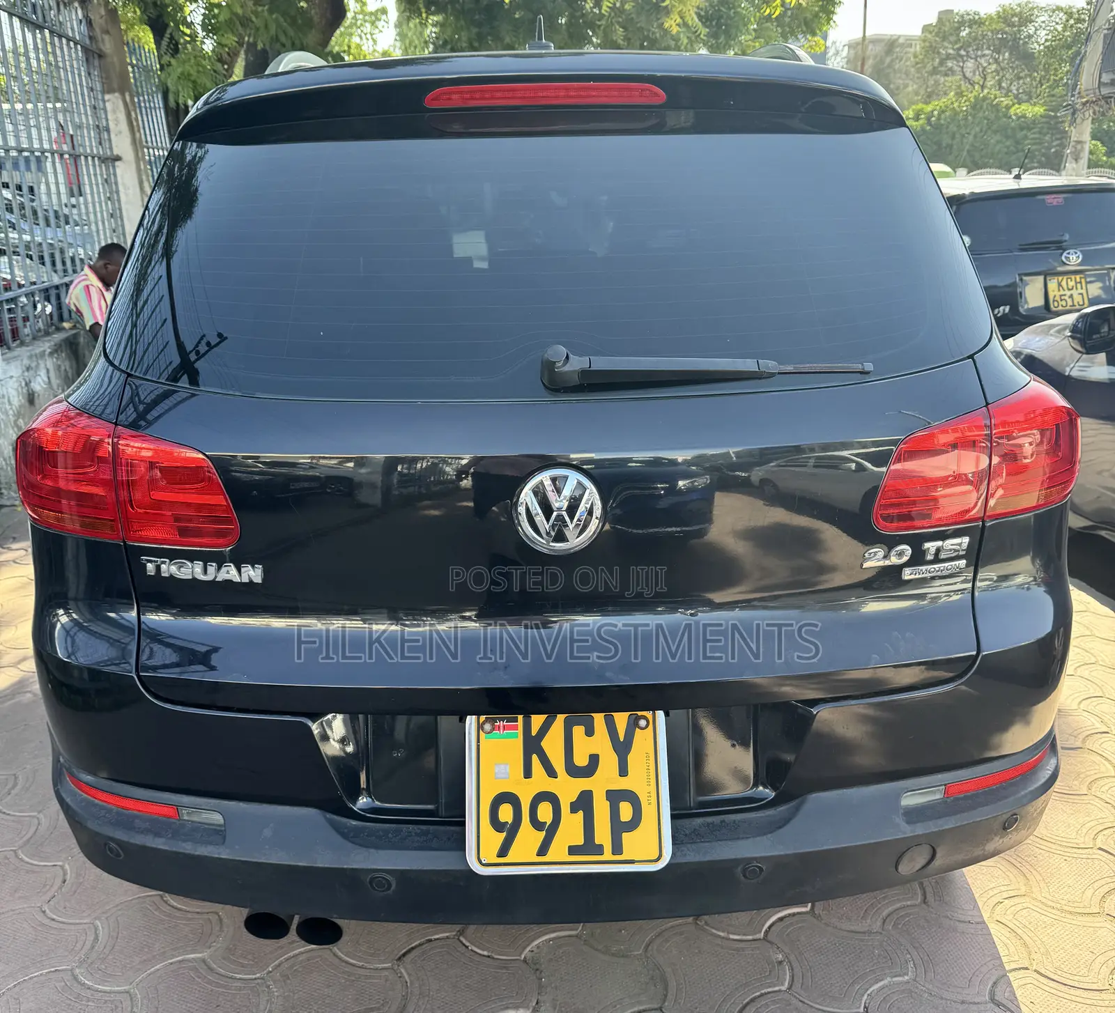 Volkswagen Tiguan S 4Motion 4dr SUV AWD (2.0L 4cyl Turbo 6A) 2014 Black