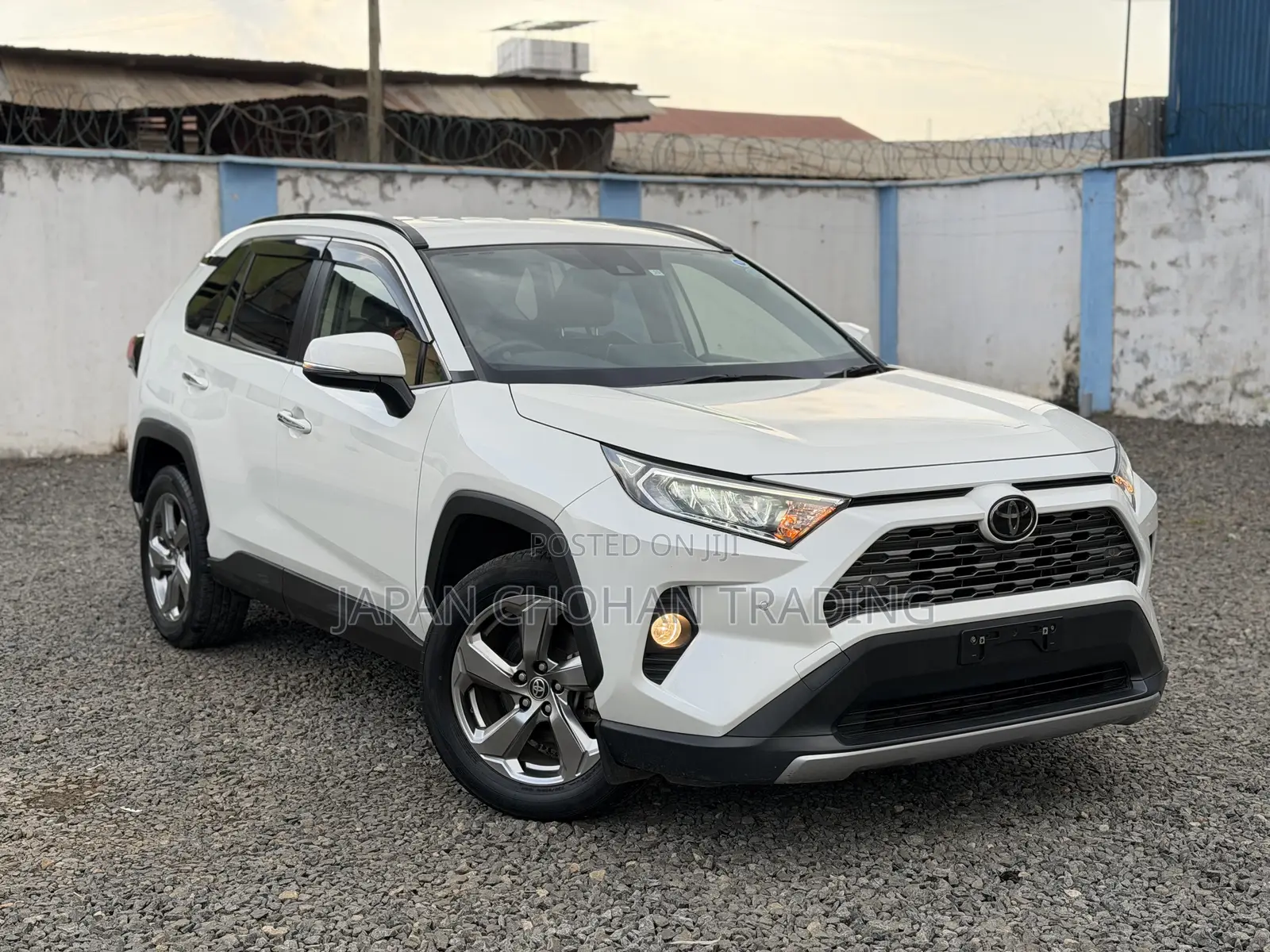 Toyota RAV4 2019 White