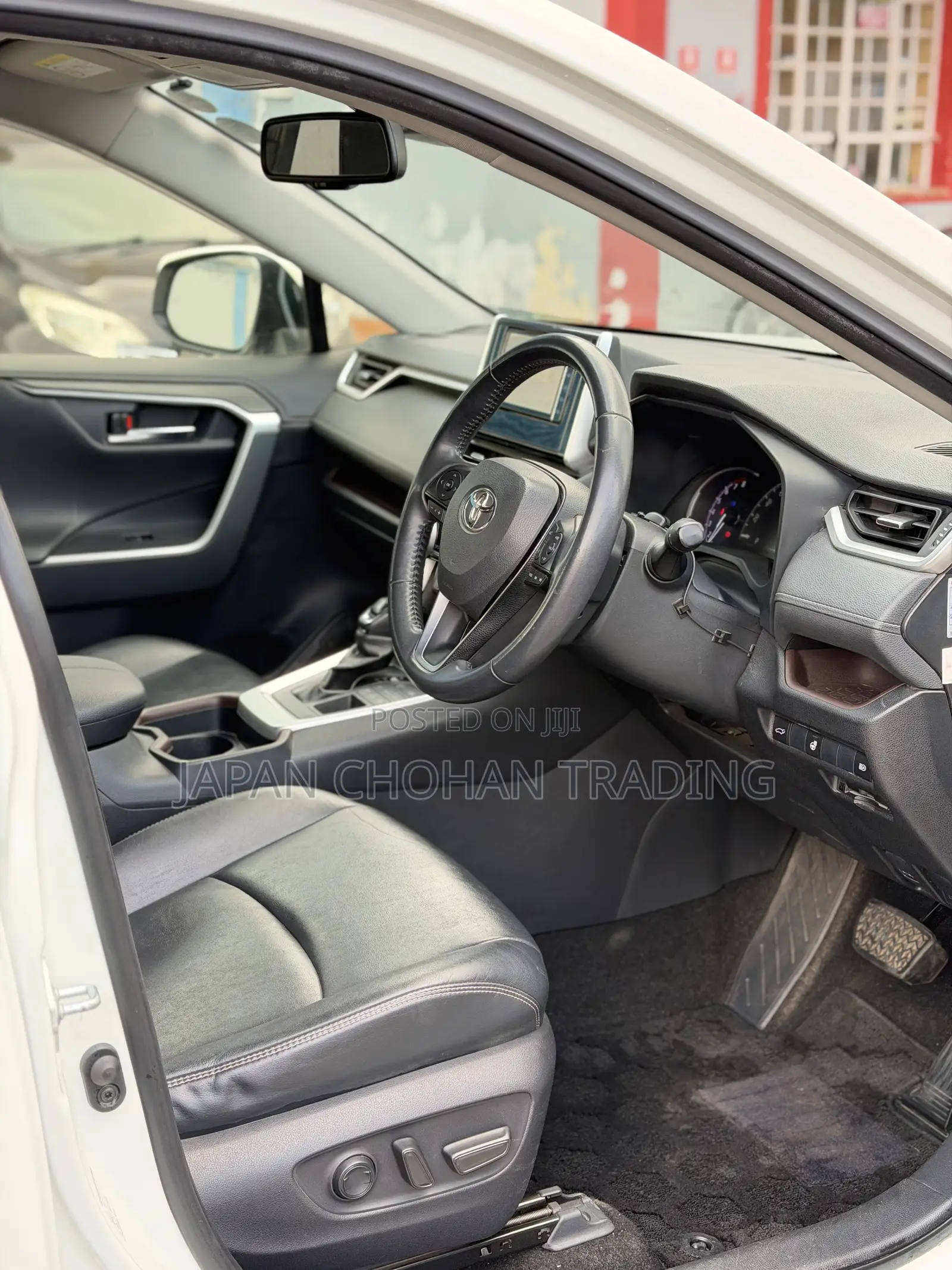 Toyota RAV4 2019 White