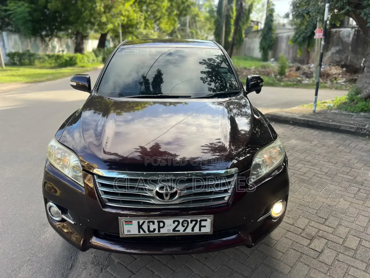 Toyota Vanguard 2011 Maroon