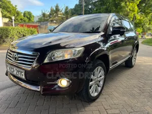 Toyota Vanguard 2011 Maroon