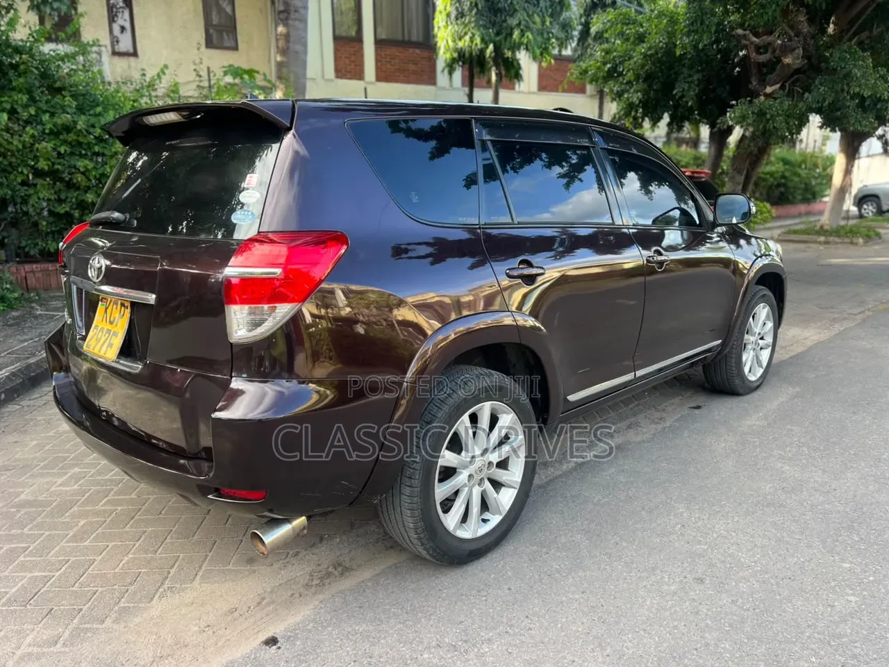 Toyota Vanguard 2011 Maroon