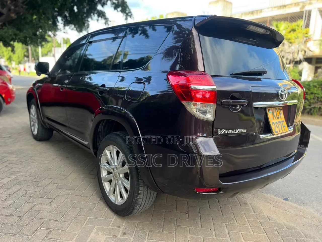 Toyota Vanguard 2011 Maroon